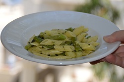 Cooking on holiday: pasta with pesto!