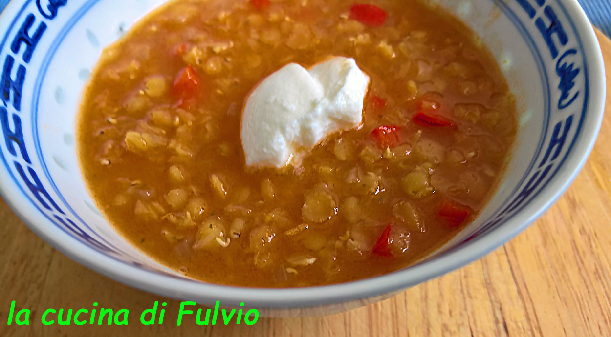 Red lentil soup and peppers